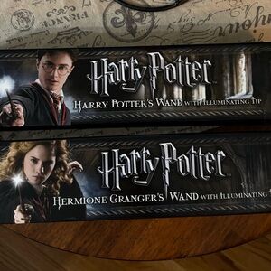 Harry Potter Illuminating Wand Set